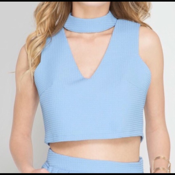 Tops - Choker Crop top